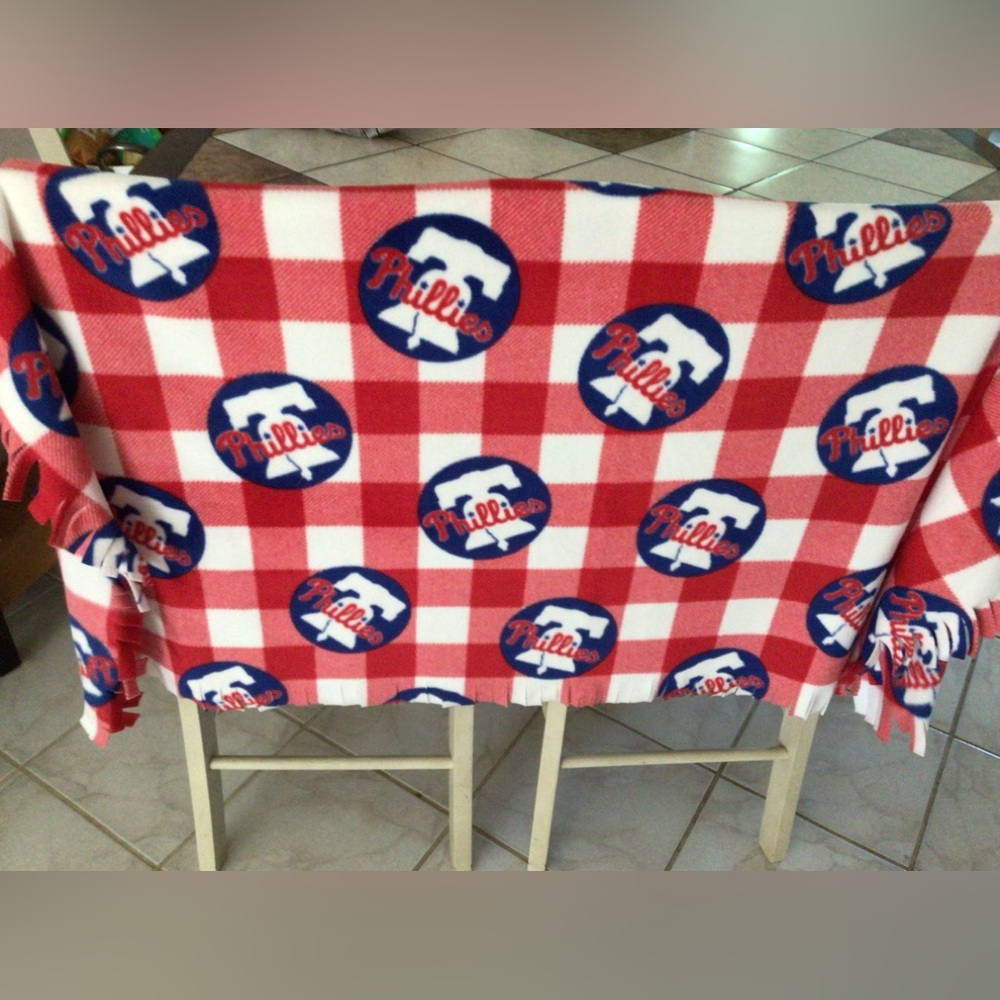 Philadelphia Phillies fleece throw